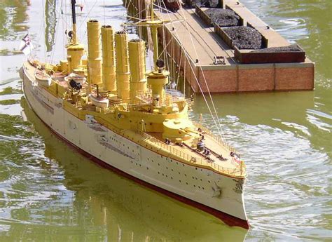 1 100 scale ship models